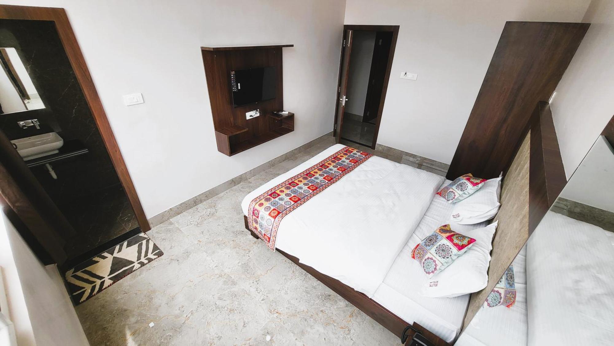 Hotel Delite Bikaner Buitenkant foto